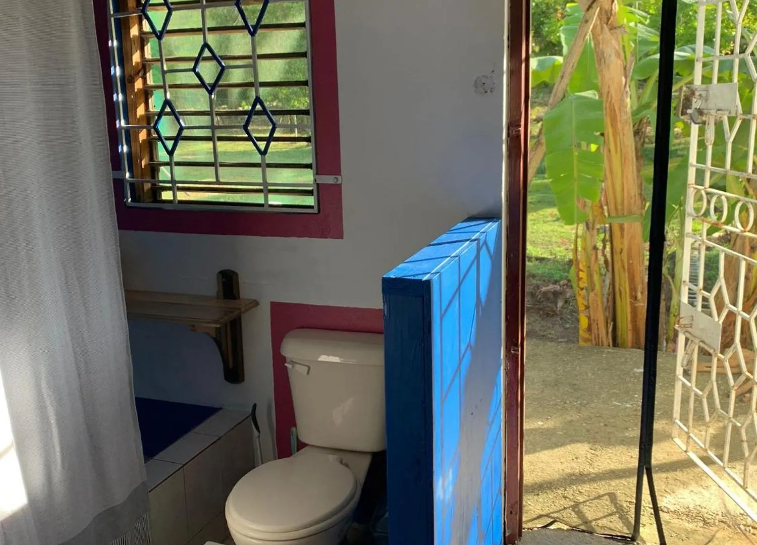 Humble Boy Retreat Glamping Yurt Hotel Negril Luxury tent